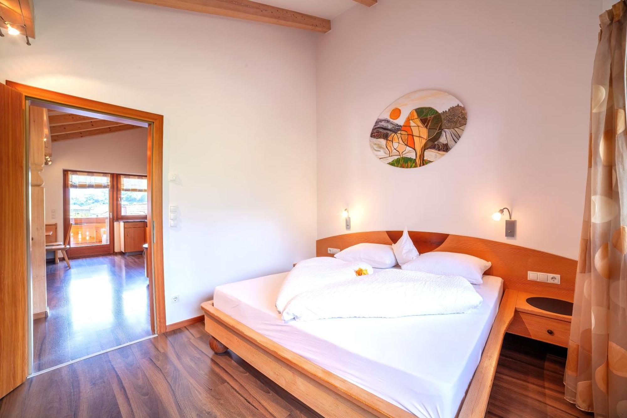 Appartementhaus Tratter Lagundo Luaran gambar